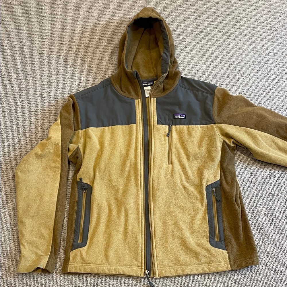 Patagonia Men's Tan and Black Jacket - Picture 3 of 14